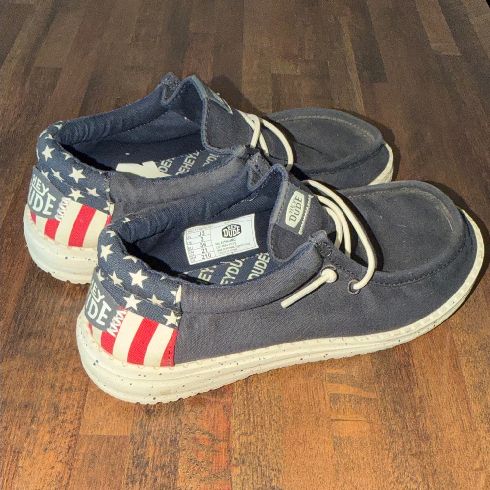 Hey Dude American Flag Youth Size 3 - Picture 2 of 7